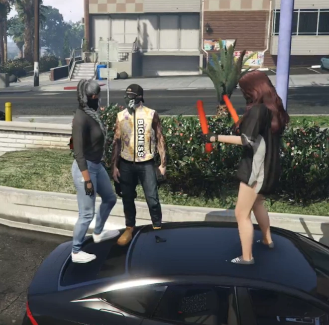 Lilly & Bogo dancing